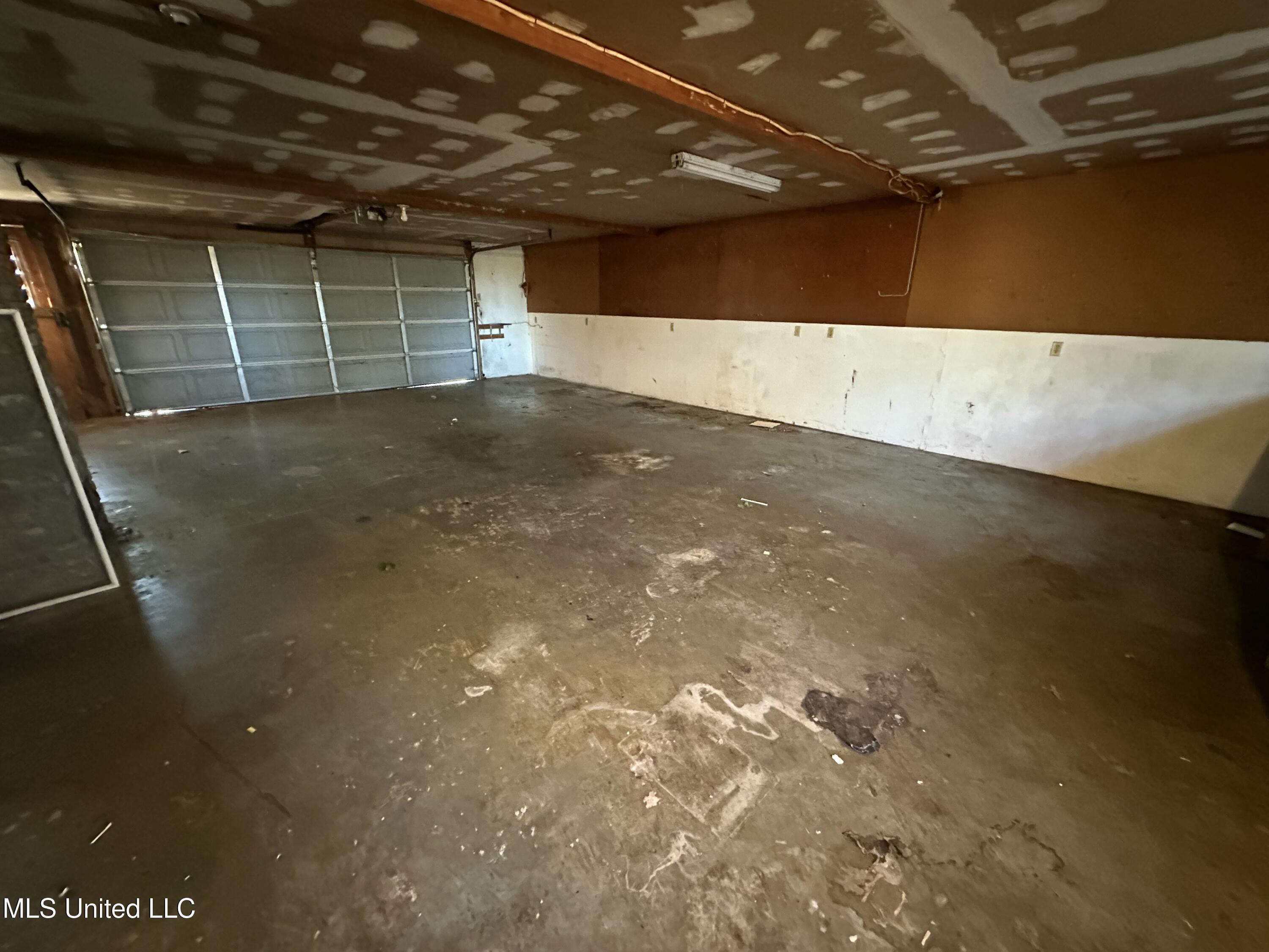 715 Wagner Street Water Valley, MS 38965 - Photo 20 of 30 IMG_2445