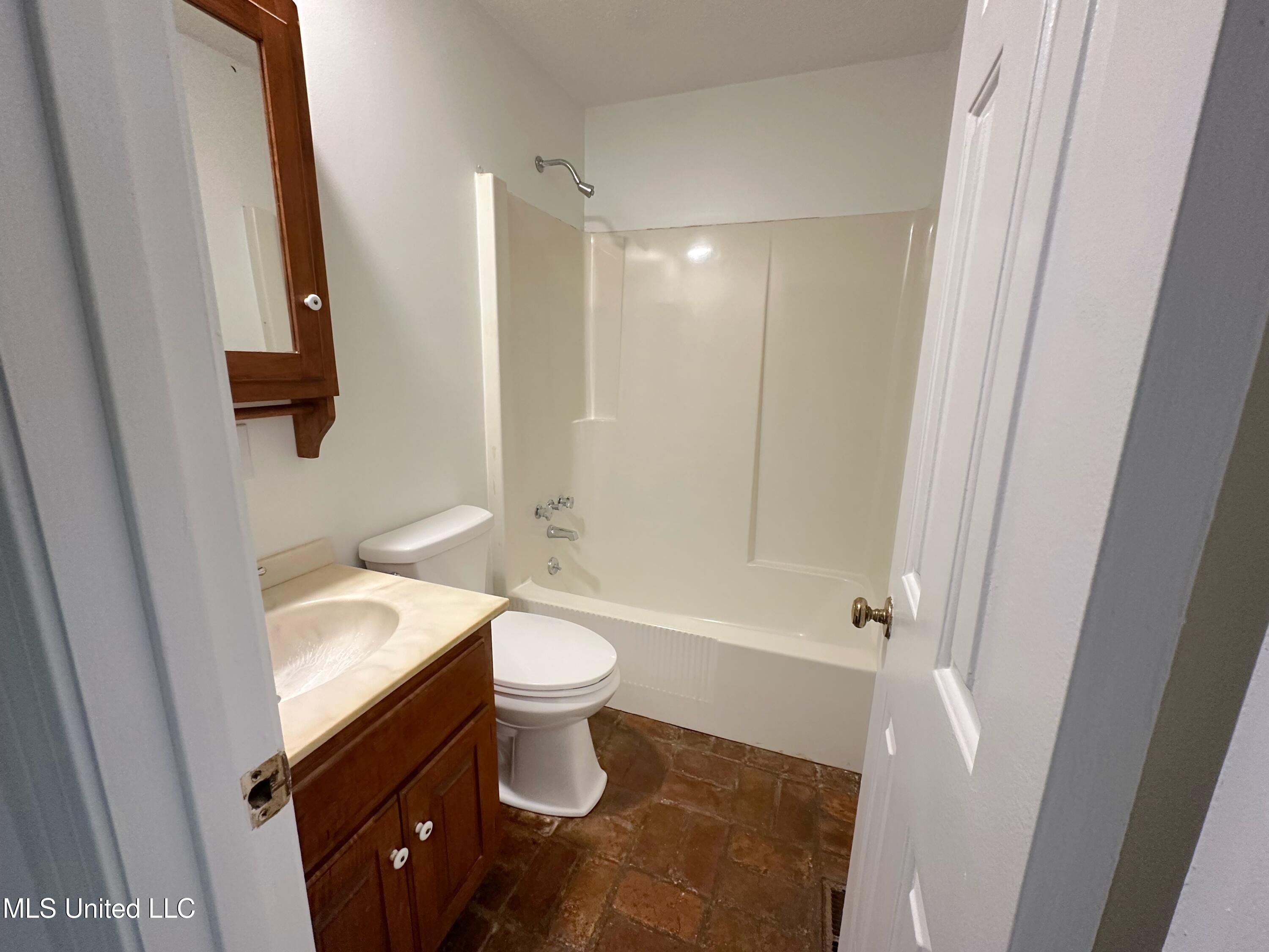 715 Wagner Street Water Valley, MS 38965 - Photo 8 of 30 IMG_2430