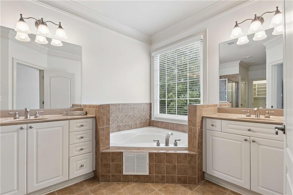 997 Pearl Point Northeast Sandy Springs, GA 30328 - Photo 11 of 16