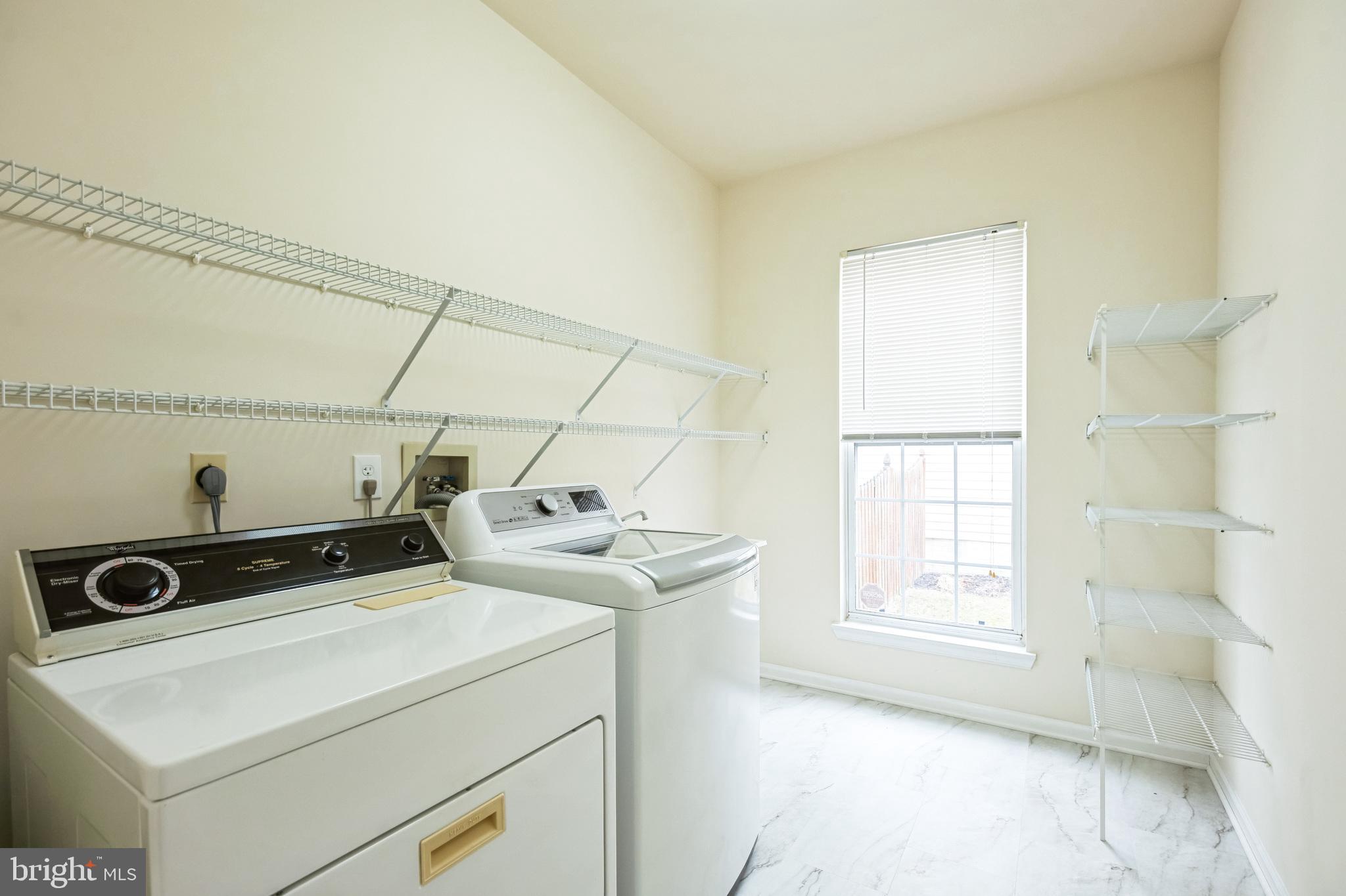 1557 Chapman Road Crofton, MD 21114 - Photo 31 of 39 Separate laundry on main.