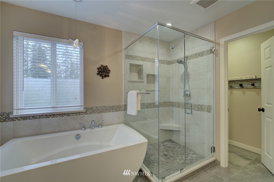 2929 188th Place Southeast Bothell, WA 98012 - Photo 18 of 27 Gallery Image 18
