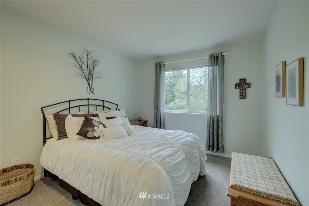 2929 188th Place Southeast Bothell, WA 98012 - Photo 23 of 27 Gallery Image 23