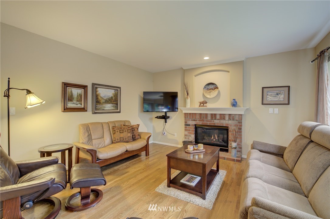 2929 188th Place Southeast Bothell, WA 98012 - Photo 8 of 27 Gallery Image 8
