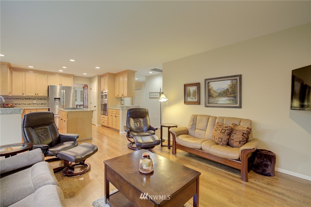 2929 188th Place Southeast Bothell, WA 98012 - Photo 9 of 27 Gallery Image 9