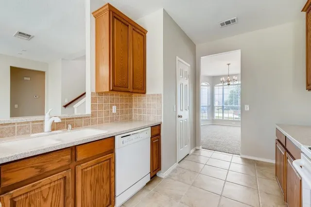 $2,550 | 9937 Appletree Way, Fort Worth, TX 76244