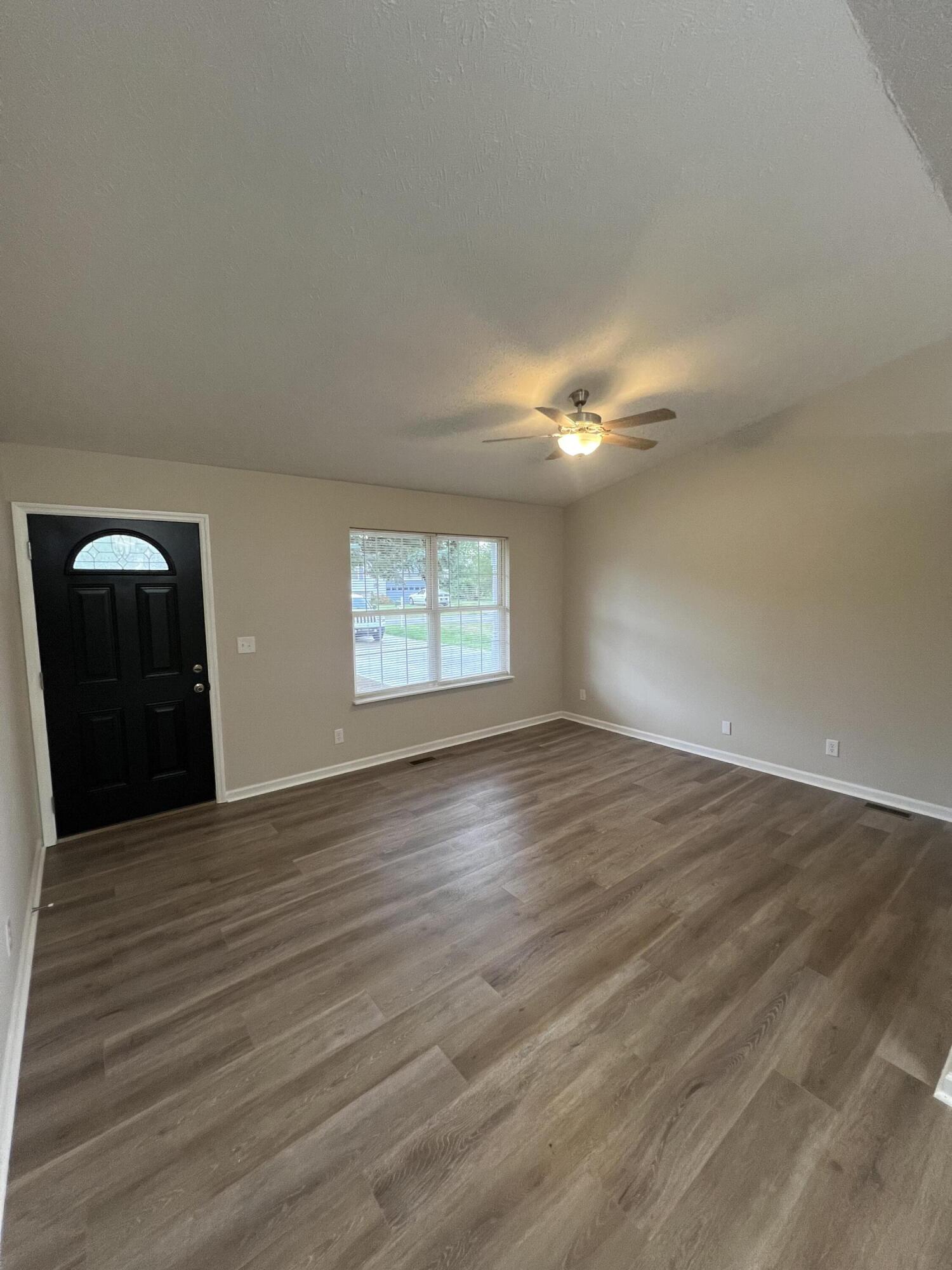 825 Reeves Road Dry Ridge, KY 41035 - Photo 4 of 25