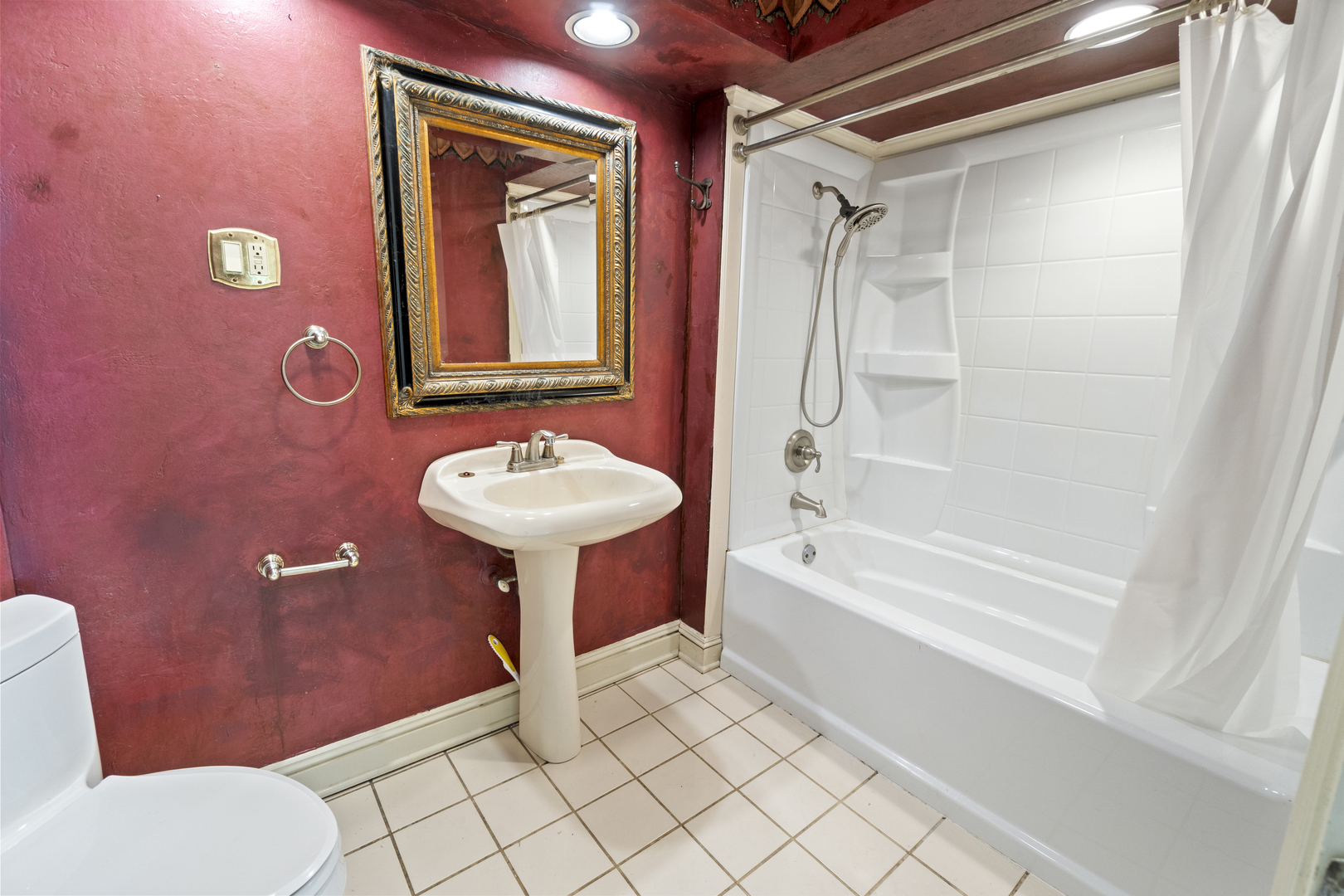 509 North Spring Street Elgin, IL 60120 - Photo 33 of 48