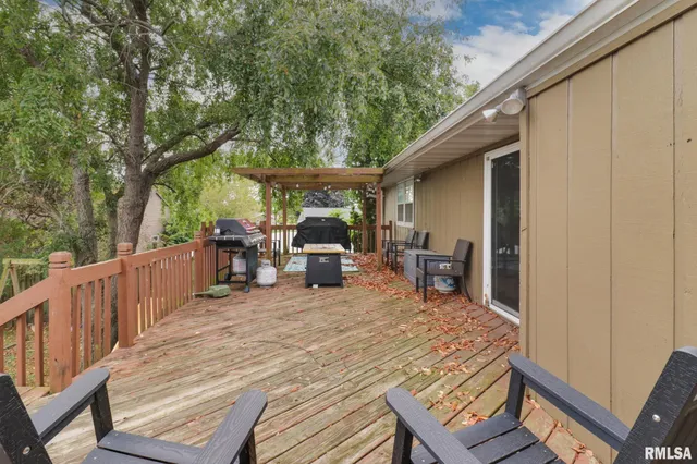 $247,000 | 207 Heritage Court, Delavan, IL 61734