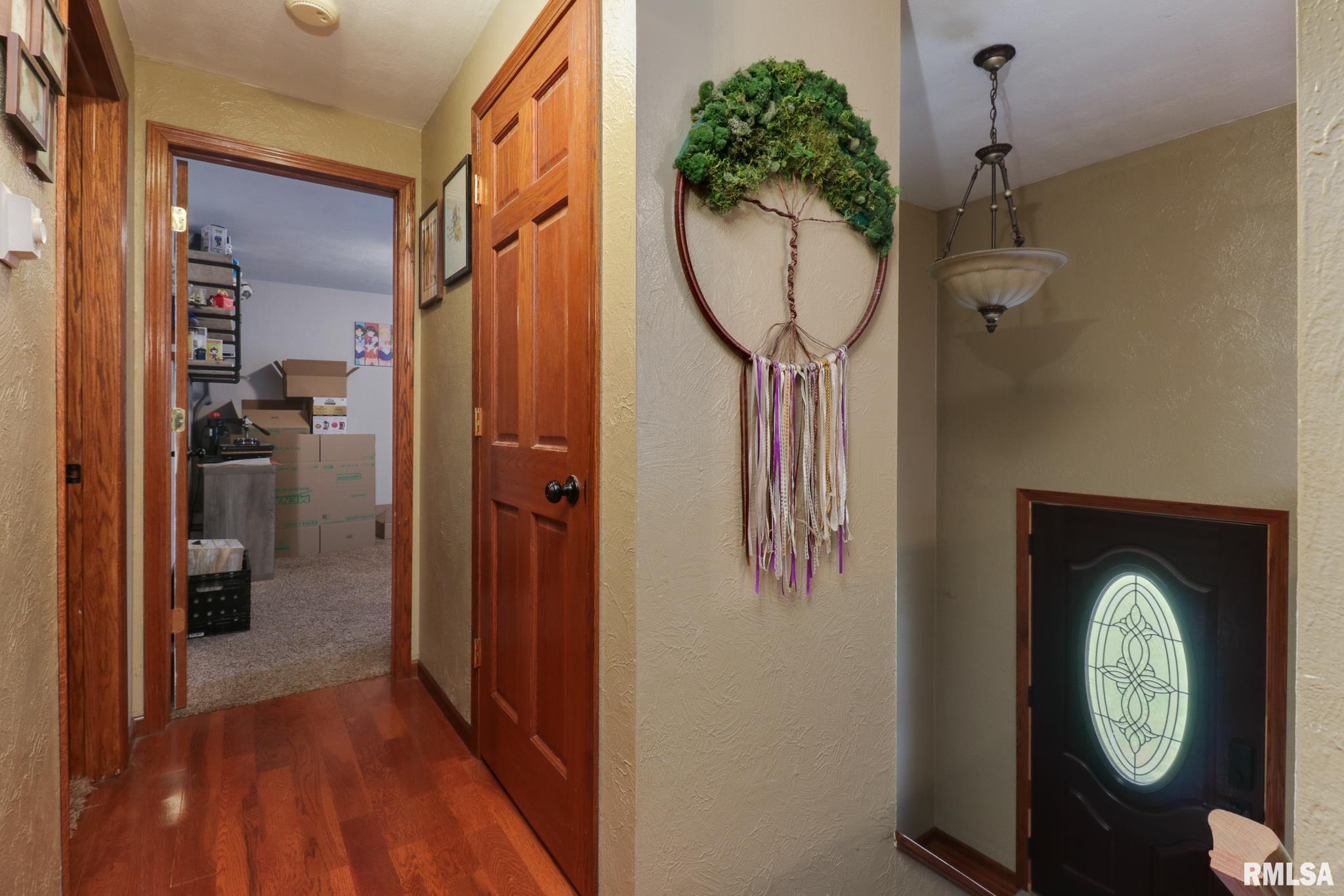 207 Heritage Court Delavan, IL 61734 - Photo 3 of 36