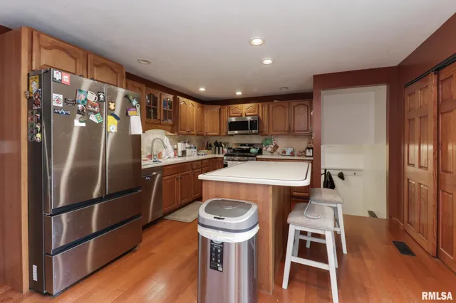 $247,000 | 207 Heritage Court, Delavan, IL 61734