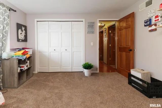 $247,000 | 207 Heritage Court, Delavan, IL 61734