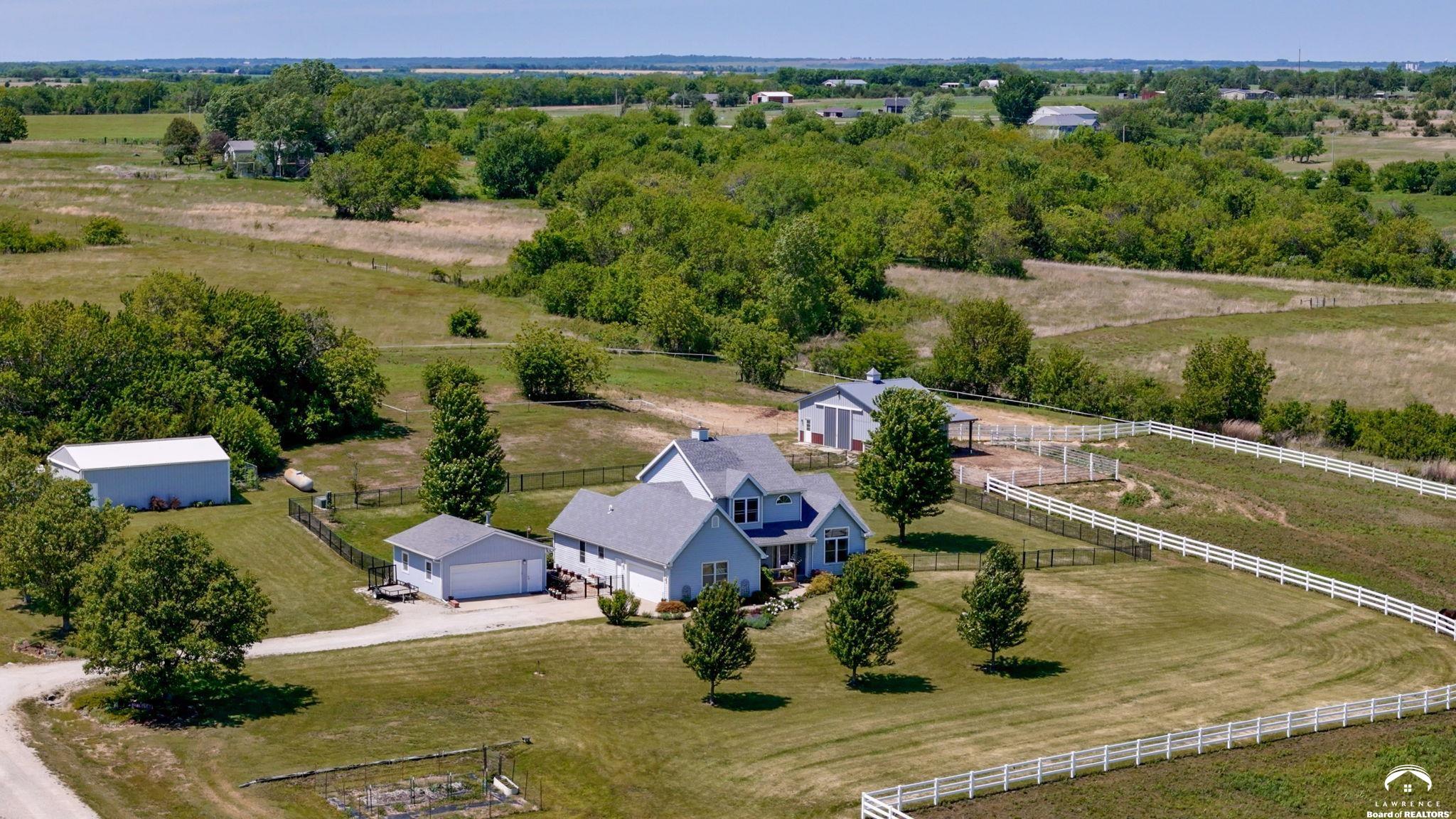 540 North 711 Road Lawrence, KS 66047 - Photo 5 of 89