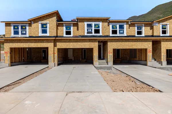 $469,900 | 5319 South Acacia Drive, Unit 718, Mapleton, UT 84664