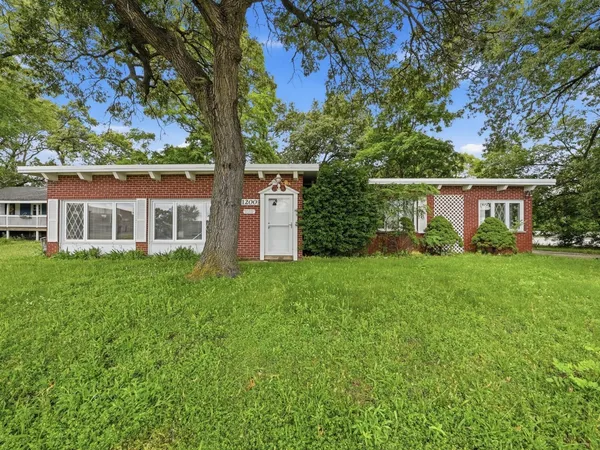 $199,900 | 1200 175th Street, East Hazel Crest, IL 60429