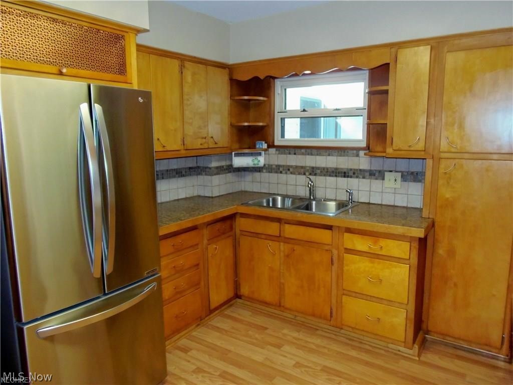4586 South Arlington Road Uniontown, OH 44685 - Photo 4 of 35