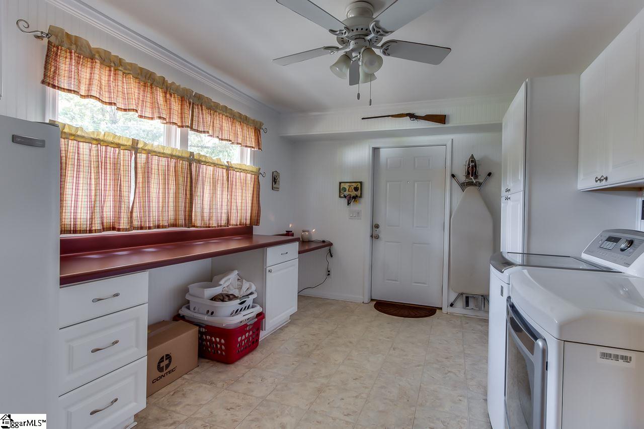 4200 Edwards Road Taylors, SC 29687 - Photo 11 of 29 Gallery Image 11