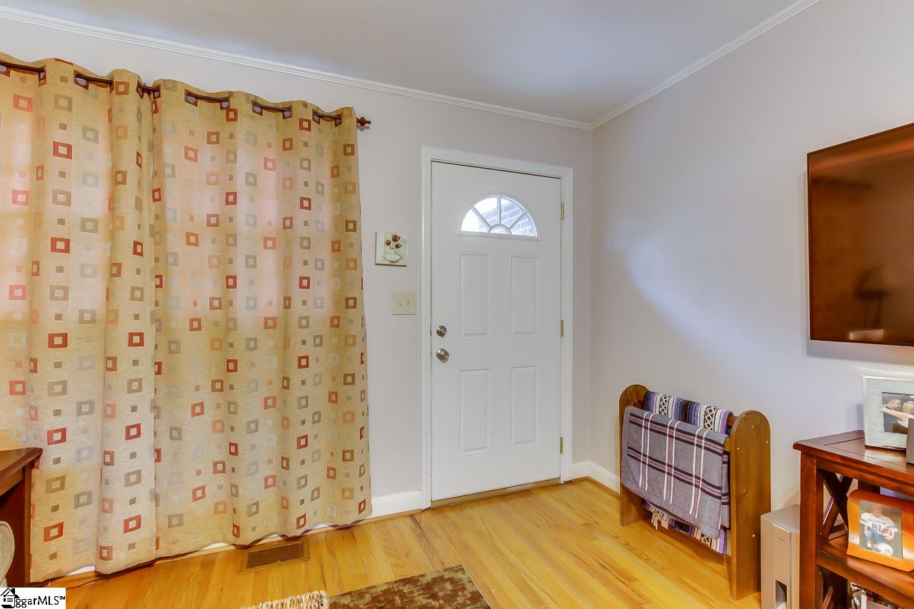 4200 Edwards Road Taylors, SC 29687 - Photo 13 of 29 Gallery Image 13