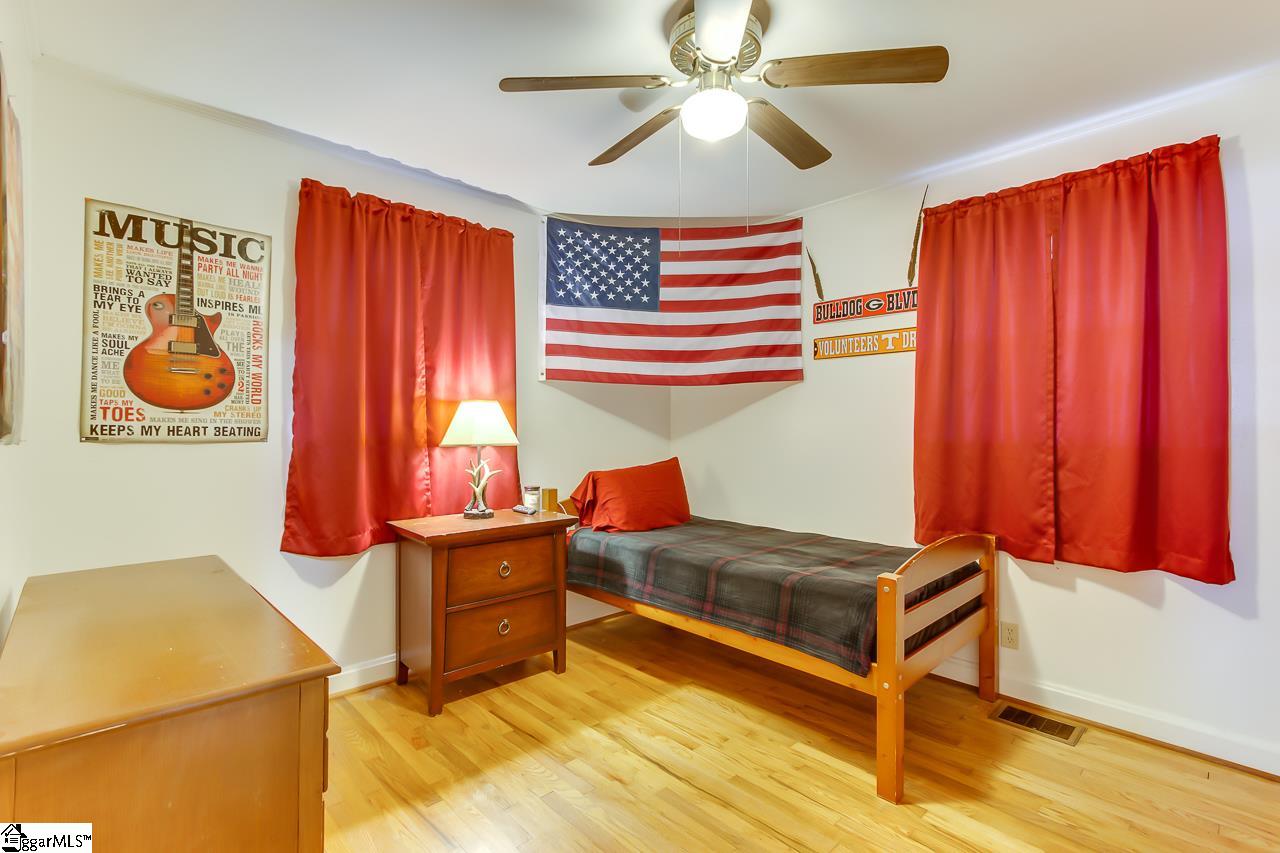 4200 Edwards Road Taylors, SC 29687 - Photo 19 of 29 Gallery Image 19