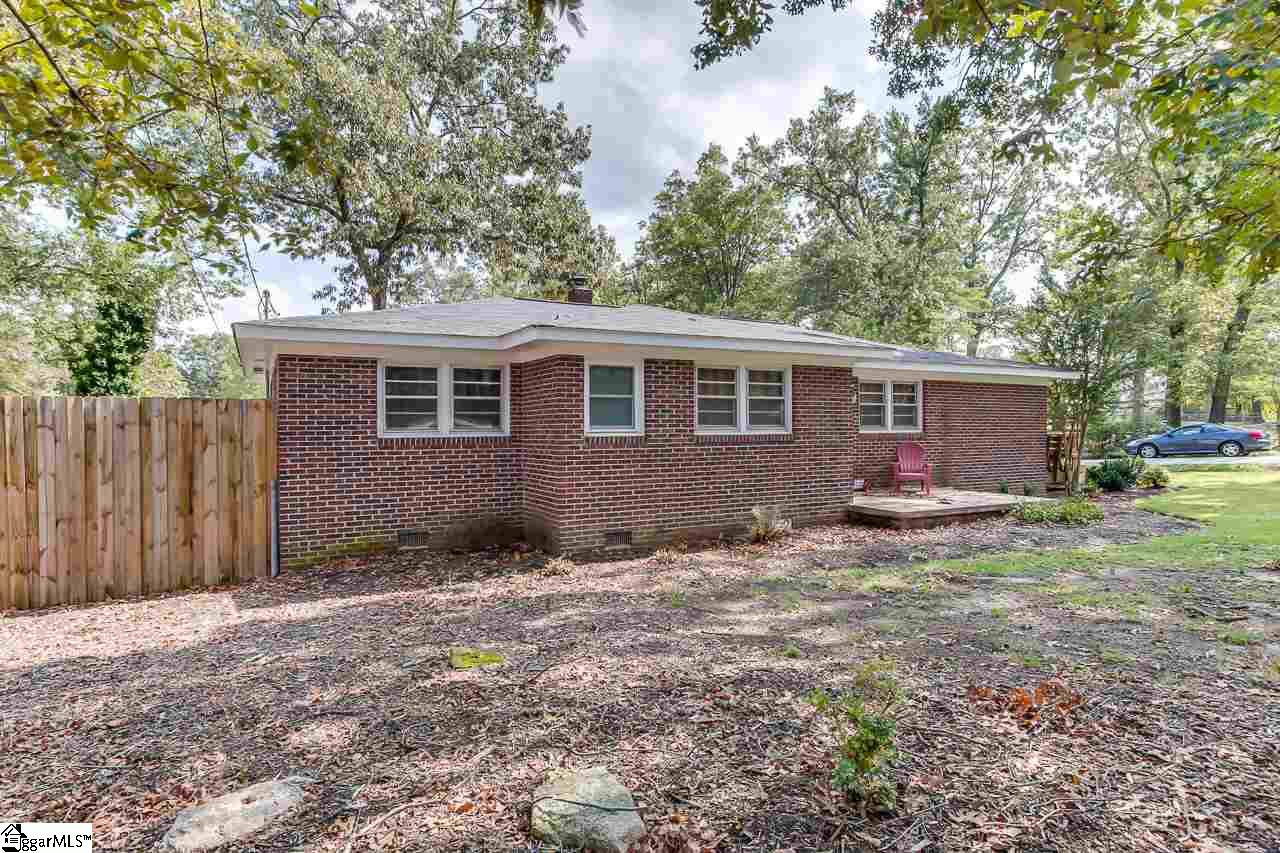 4200 Edwards Road Taylors, SC 29687 - Photo 3 of 29 Gallery Image 3