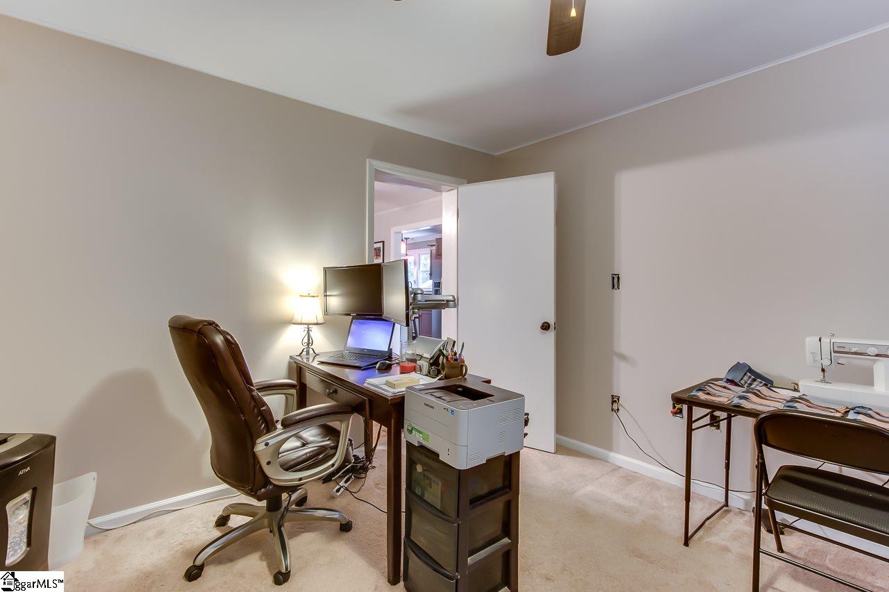 4200 Edwards Road Taylors, SC 29687 - Photo 23 of 29 Gallery Image 23
