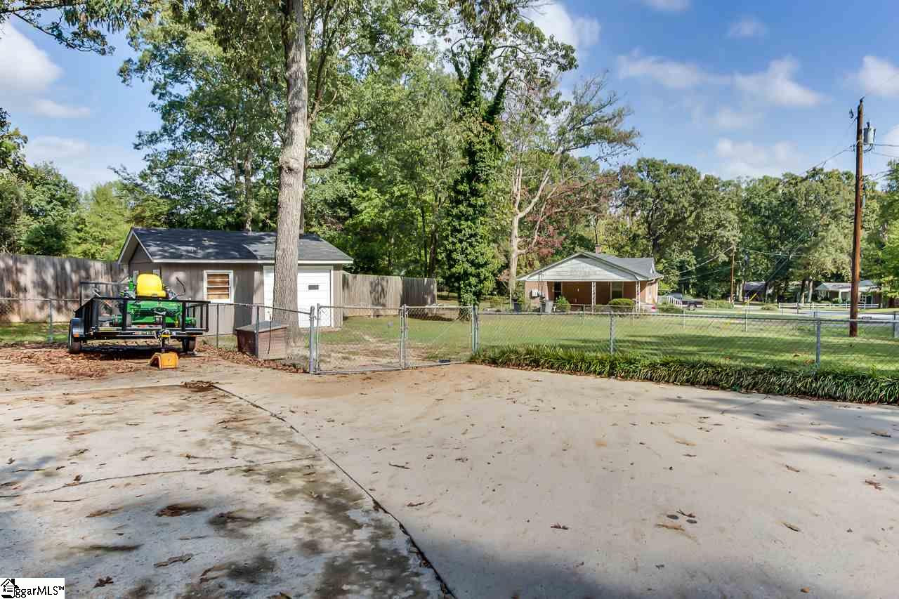 4200 Edwards Road Taylors, SC 29687 - Photo 25 of 29 Gallery Image 25