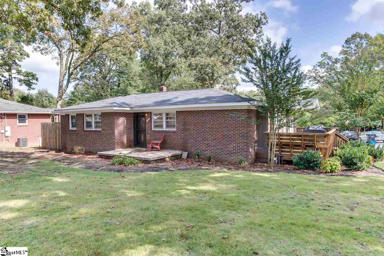 4200 Edwards Road Taylors, SC 29687 - Photo 4 of 29 Gallery Image 4