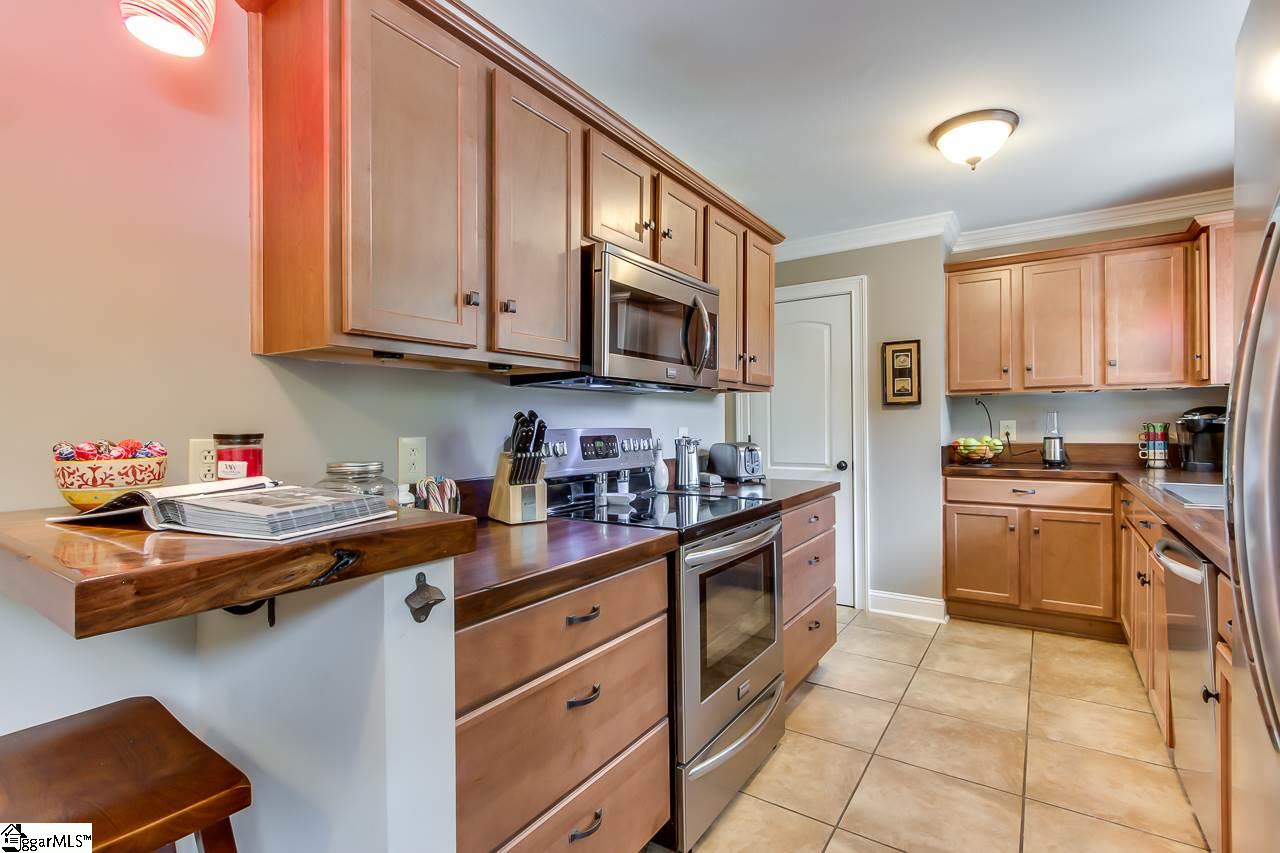 4200 Edwards Road Taylors, SC 29687 - Photo 5 of 29 Gallery Image 5