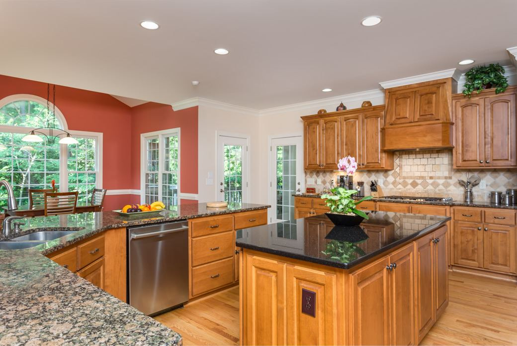 7220 Sunset Glen Point Raleigh, NC 27614 - Photo 5 of 25 Extra long eat-in bar can accommodate quite an audience! Kitchen