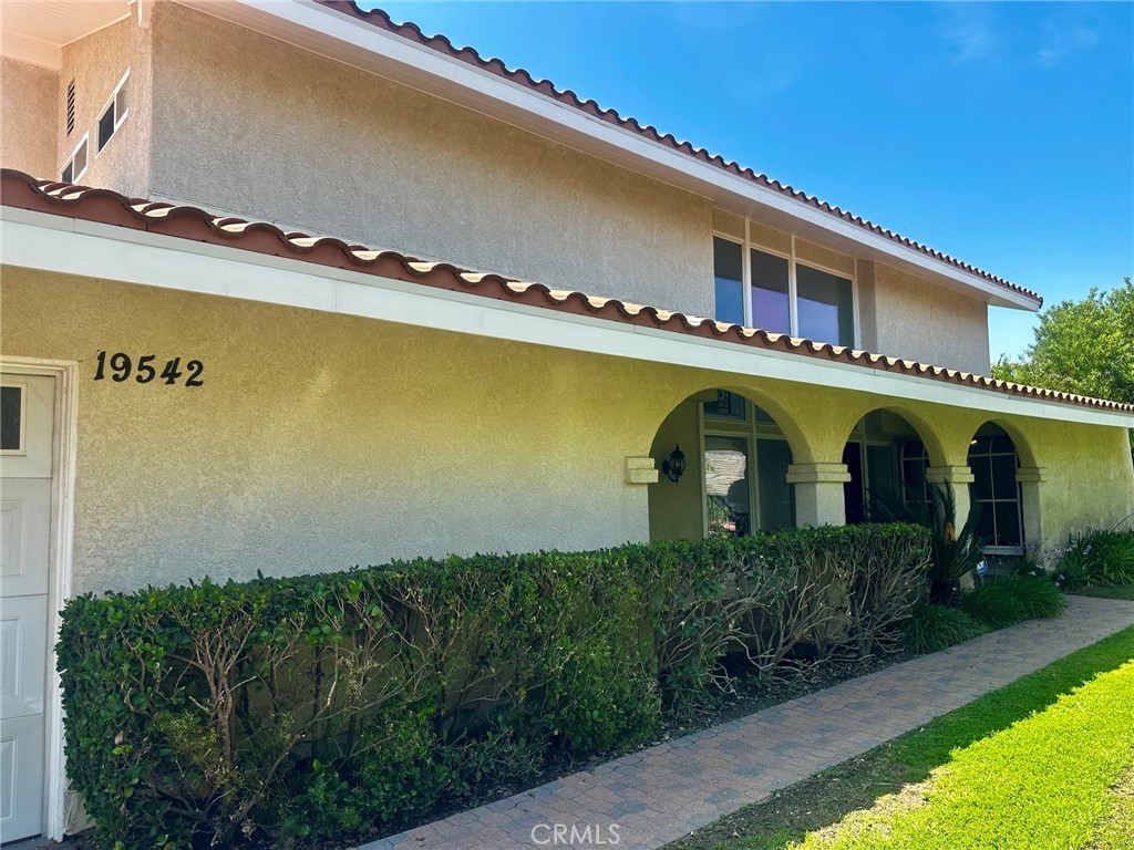19542 Seminole Place Porter Ranch, CA 91326 - Photo 3 of 26