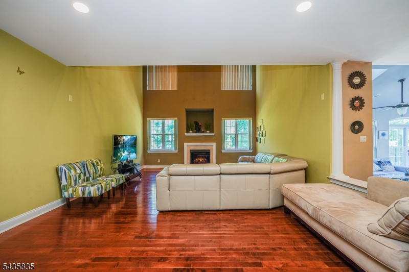 30 Rue Chagall Somerset, NJ 08873 - Photo 8 of 44