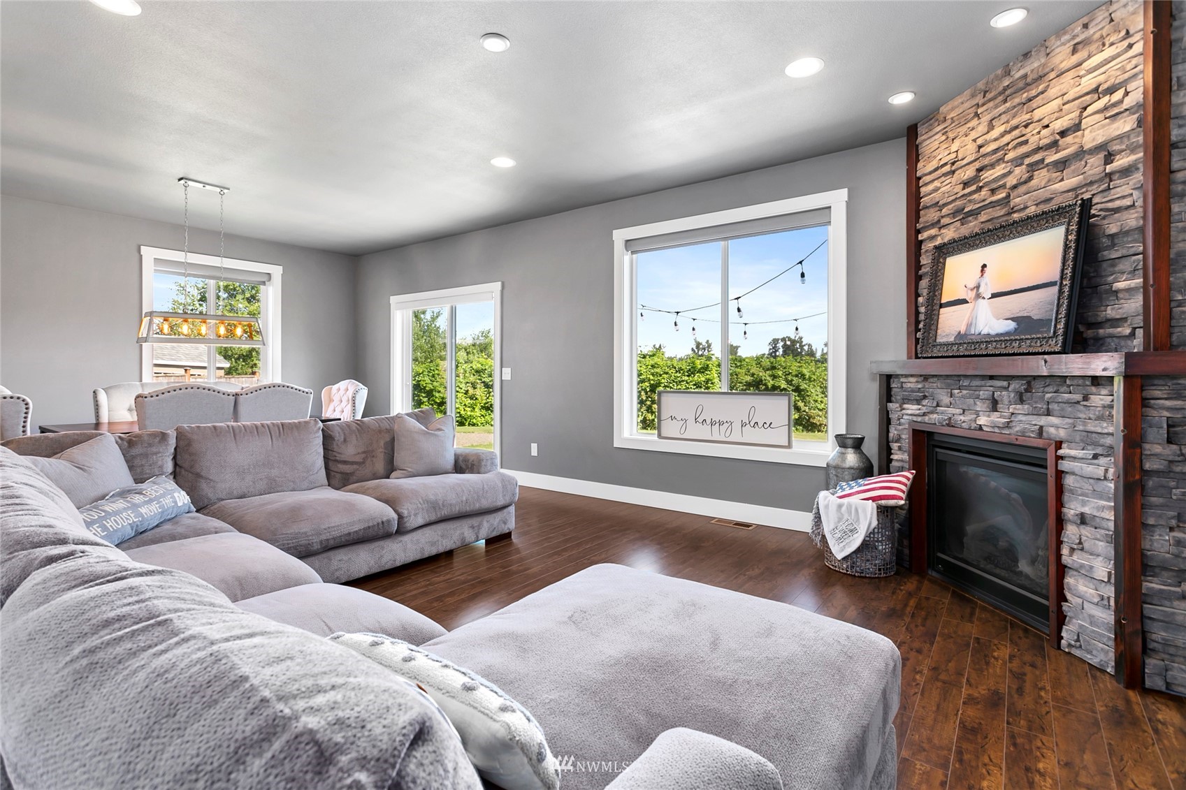 1002 Ridge Lane Everson, WA 98247 - Photo 16 of 38 a living room with furniture and a fireplace