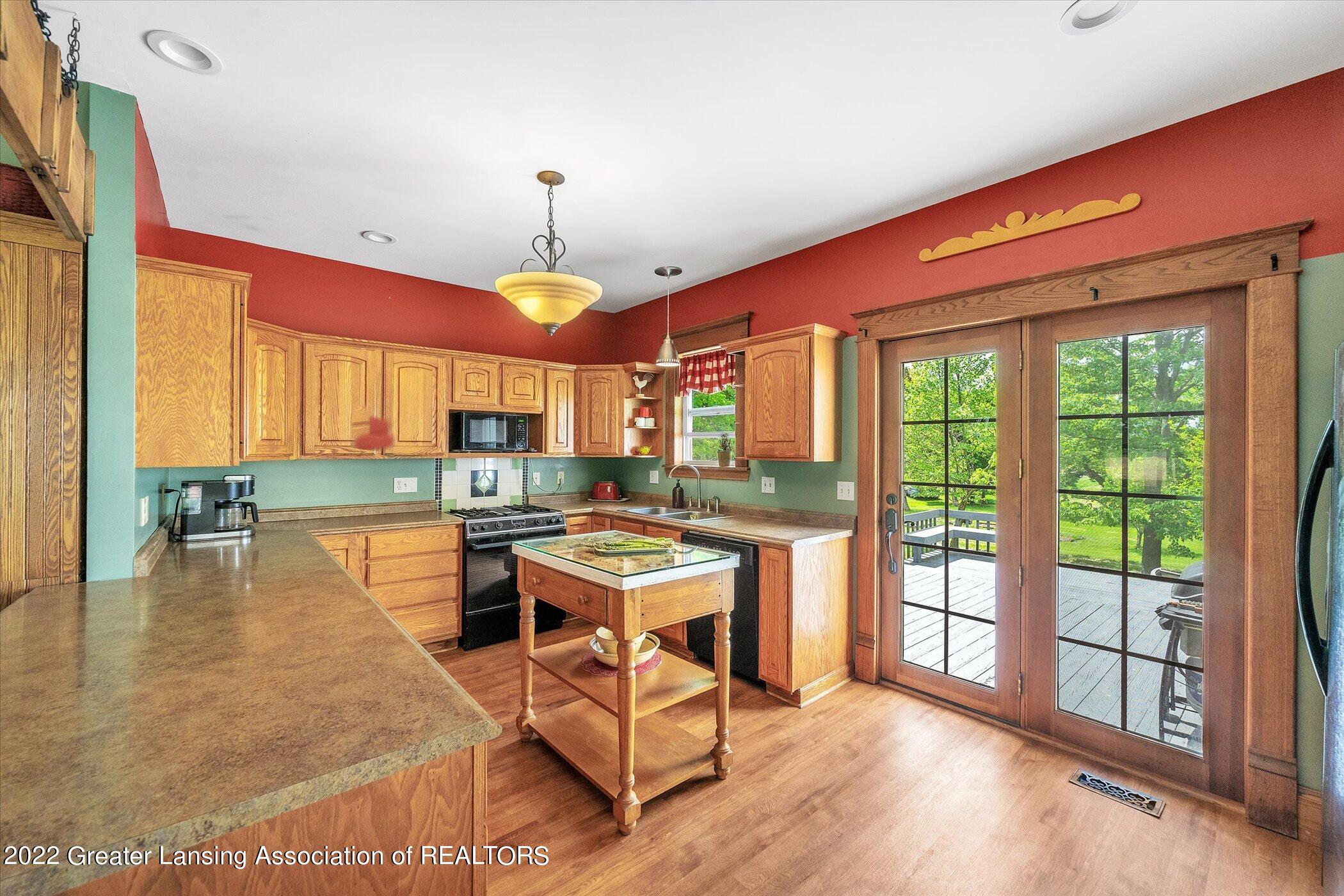 4520 West Pratt Road Dewitt, MI 48820 - Photo 20 of 74 20-4520-W-Pratt-Rd-WindowStill-Real-Esta