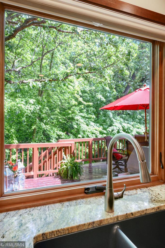 689 Stonewood Road Eagan, MN 55123 - Photo 15 of 64