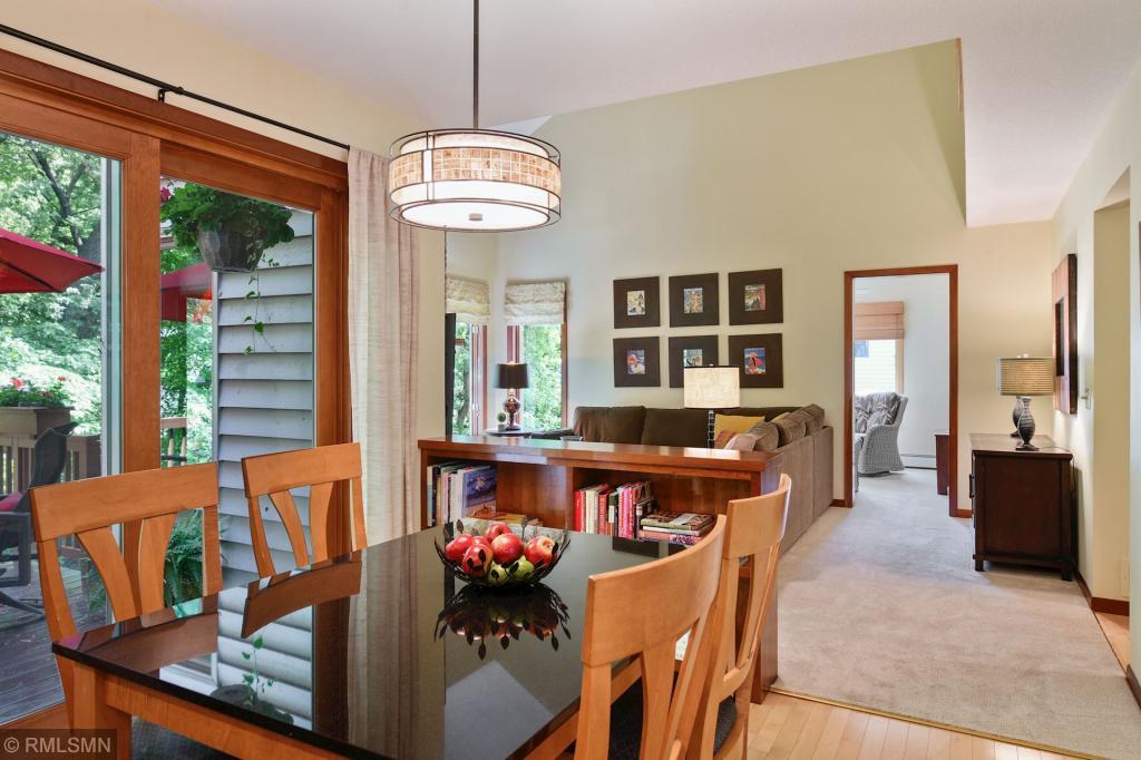 689 Stonewood Road Eagan, MN 55123 - Photo 19 of 64