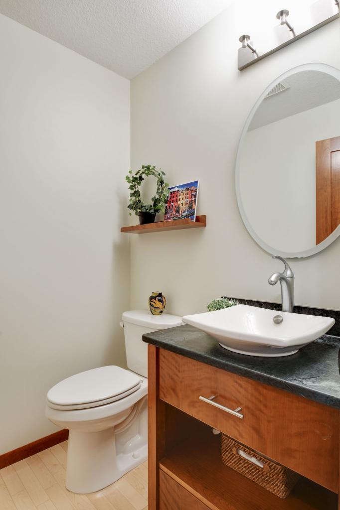 689 Stonewood Road Eagan, MN 55123 - Photo 28 of 64