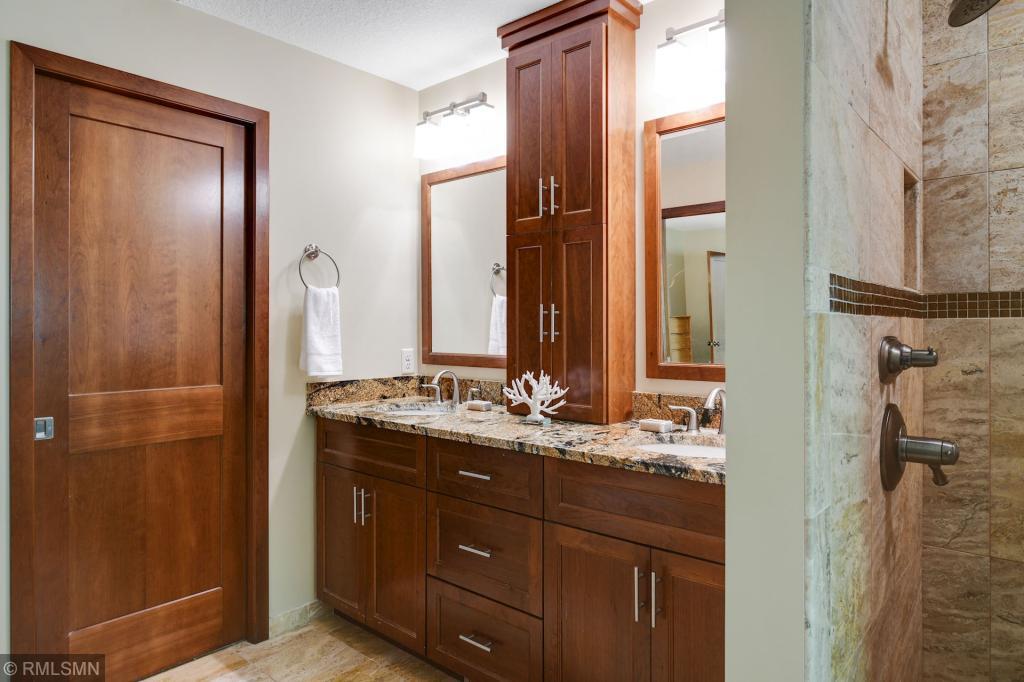 689 Stonewood Road Eagan, MN 55123 - Photo 34 of 64