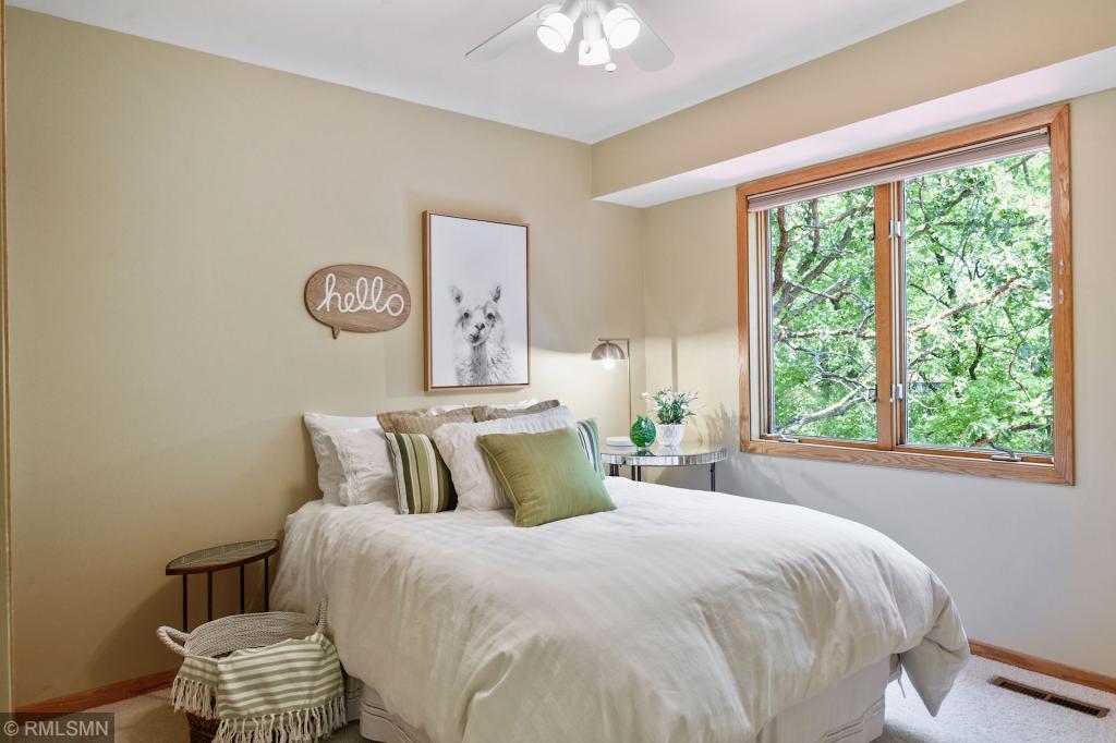 689 Stonewood Road Eagan, MN 55123 - Photo 36 of 64