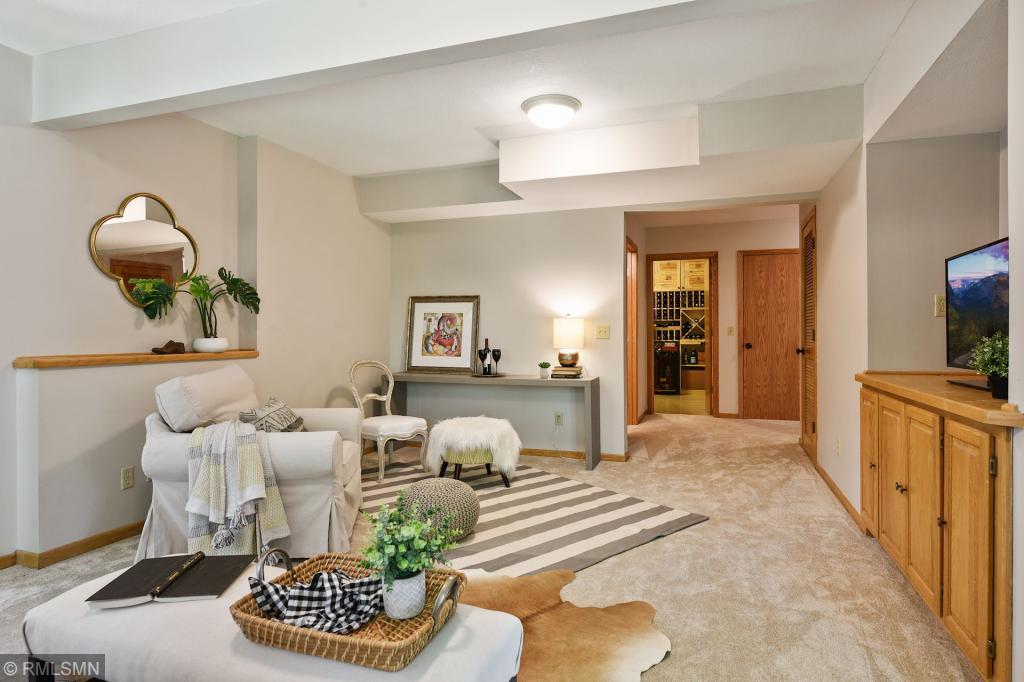 689 Stonewood Road Eagan, MN 55123 - Photo 40 of 64