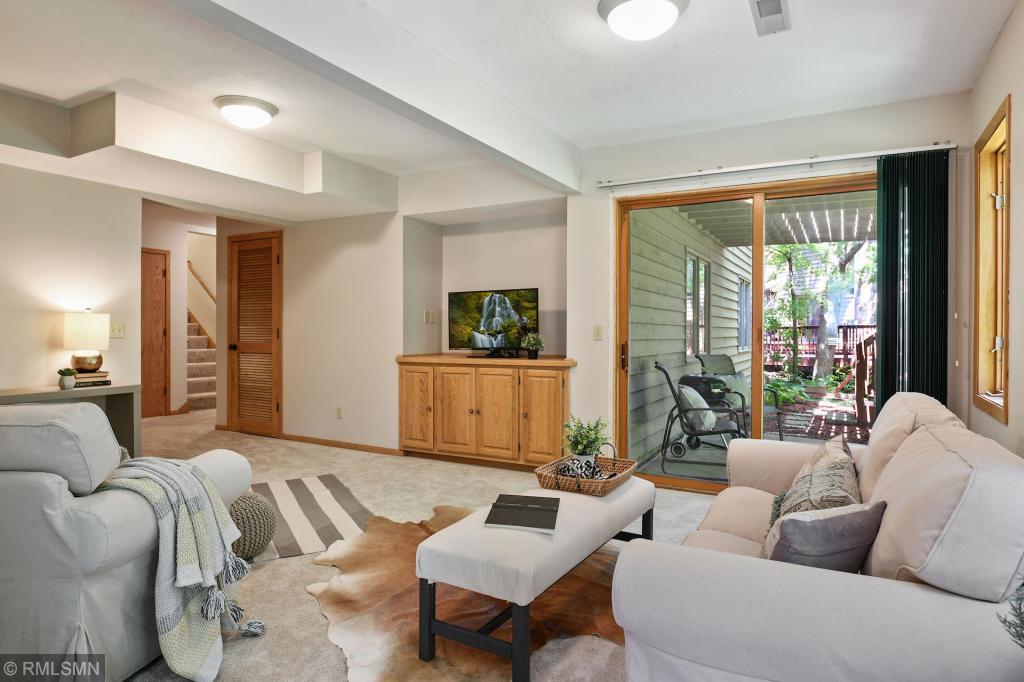 689 Stonewood Road Eagan, MN 55123 - Photo 41 of 64