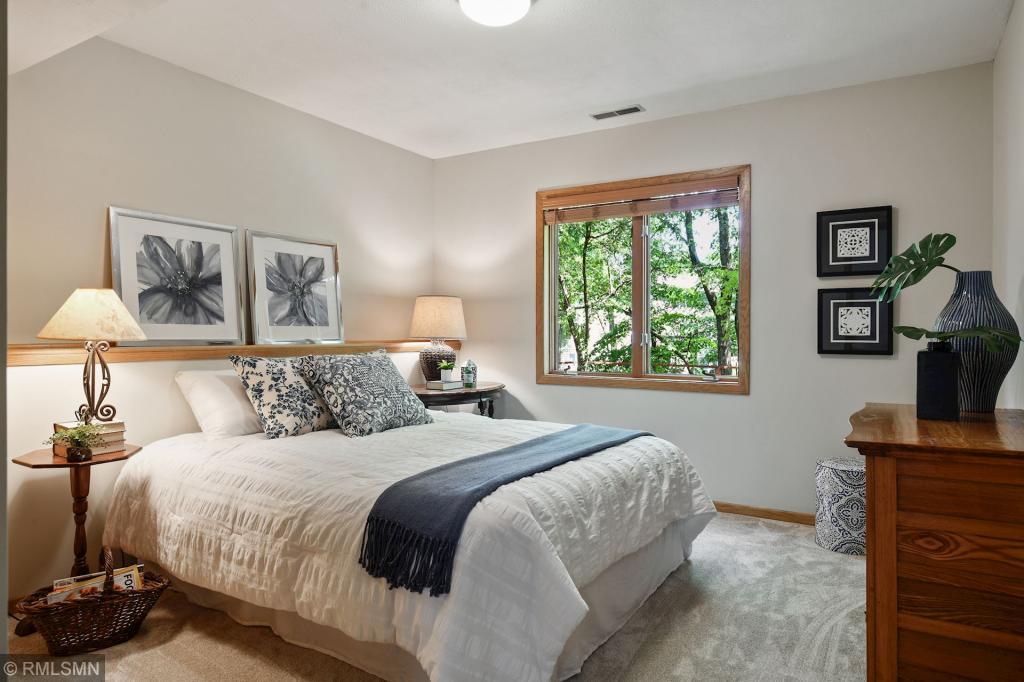 689 Stonewood Road Eagan, MN 55123 - Photo 45 of 64