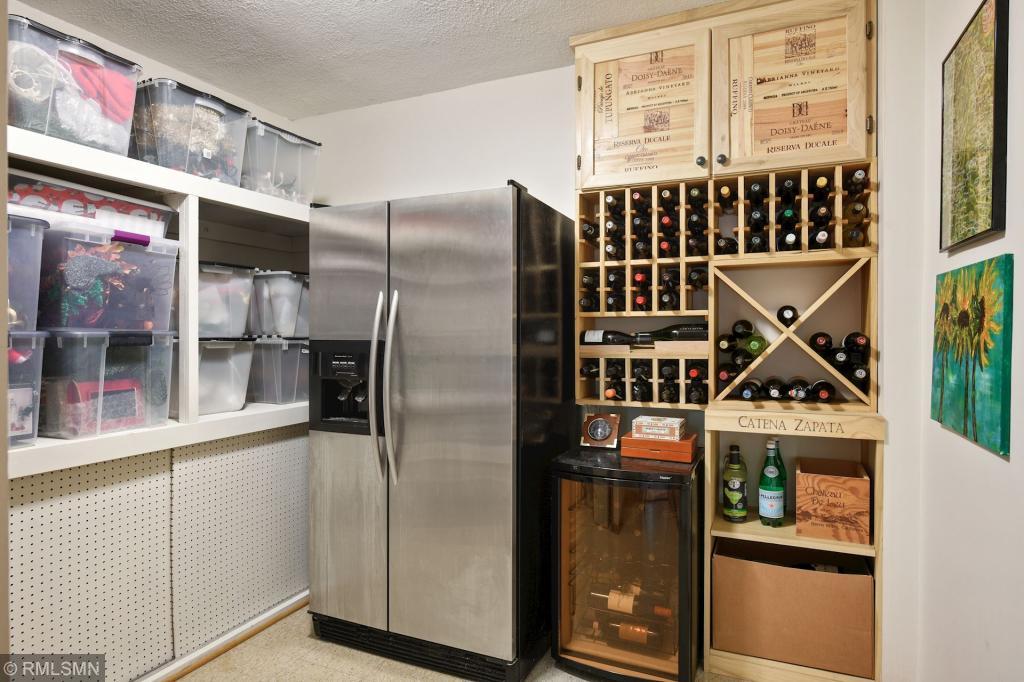 689 Stonewood Road Eagan, MN 55123 - Photo 48 of 64