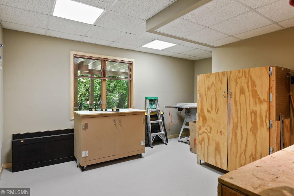 689 Stonewood Road Eagan, MN 55123 - Photo 49 of 64