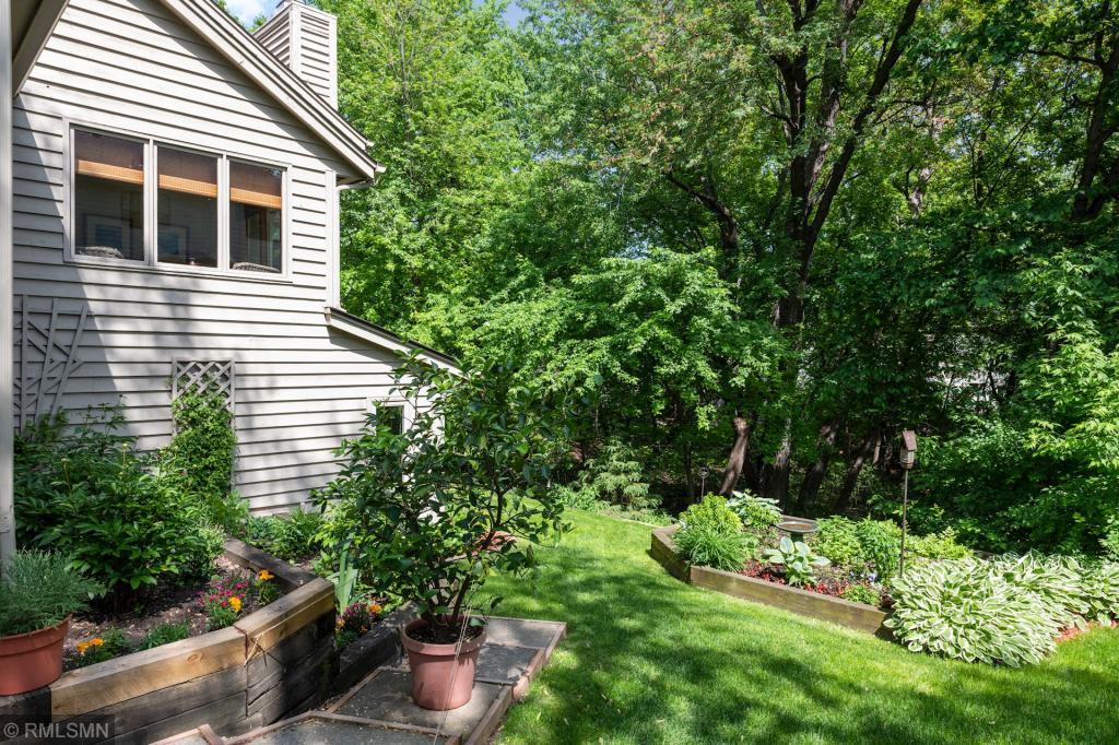 689 Stonewood Road Eagan, MN 55123 - Photo 52 of 64