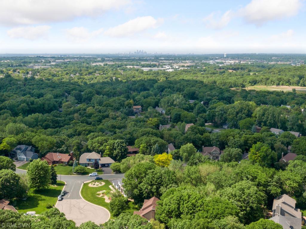 689 Stonewood Road Eagan, MN 55123 - Photo 60 of 64