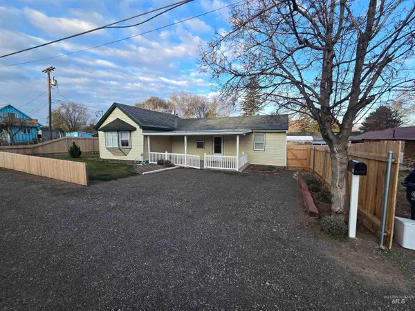 $259,000 | 330 East Avenue South, Hagerman, ID 83332