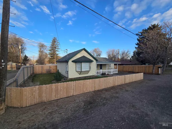 $259,000 | 330 East Avenue South, Hagerman, ID 83332