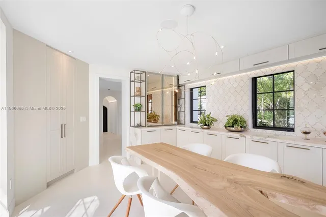 $7,999,000 | 601 Northeast 56th Street, Miami, FL 33137