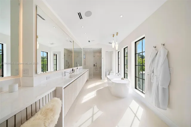 $7,999,000 | 601 Northeast 56th Street, Miami, FL 33137