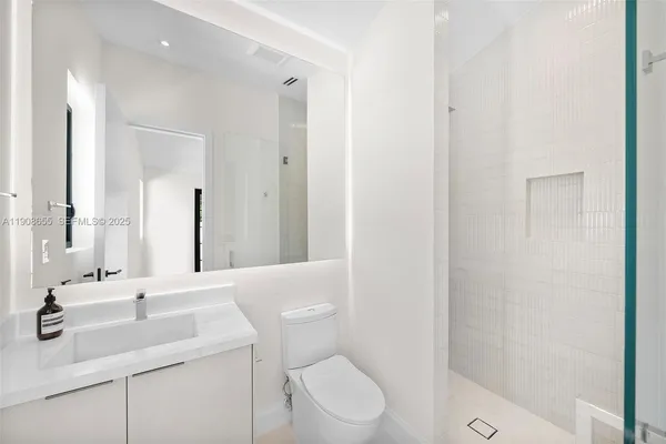 $7,974,000 | 601 Northeast 56th Street, Miami, FL 33137