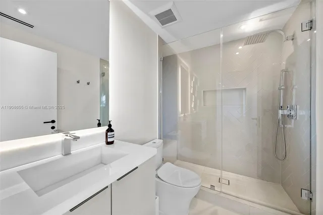 $7,999,000 | 601 Northeast 56th Street, Miami, FL 33137